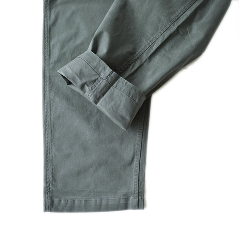 HGS Pleated Jester Pants in Grey hem view, rugged workwear pants by Heritage General Store