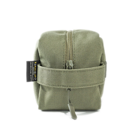 ORIGO Utility Dopp Kit in olive abrasion-resistant technical canvas side view showing grab handle by Obbi Good Label.