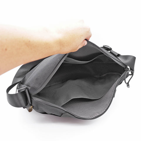 OriGinaLe OUTDOOR HOBO BAG