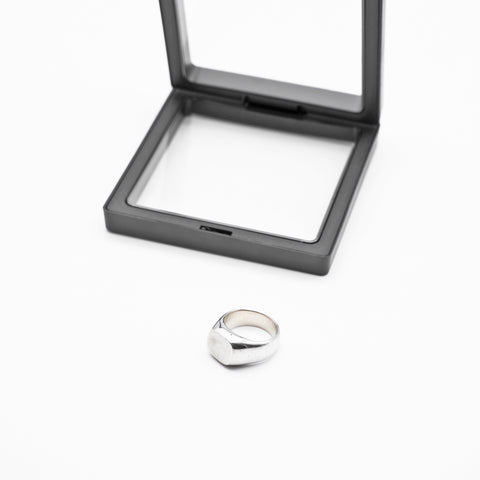 OGL Obbi Good Luck Signet Silver Ring