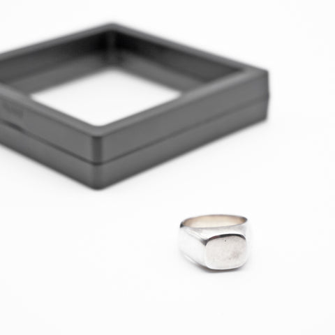 OGL Obbi Good Luck Signet Silver Ring