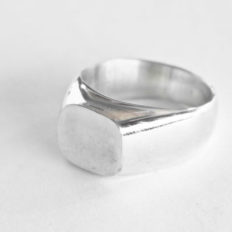 OGL Obbi Good Luck Signet Silver Ring