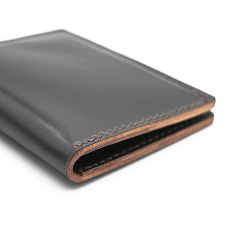 OGL BRAVE SHELL CORDOVAN FOLD CARDHOLDER BLACK (HANDSTITCH)