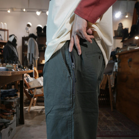 HGS Pleated Jester Pants in Grey model wearing side view close-up in Rugged Gentlemen Shoppe Singapore, rugged workwear pants by Heritage General Store
