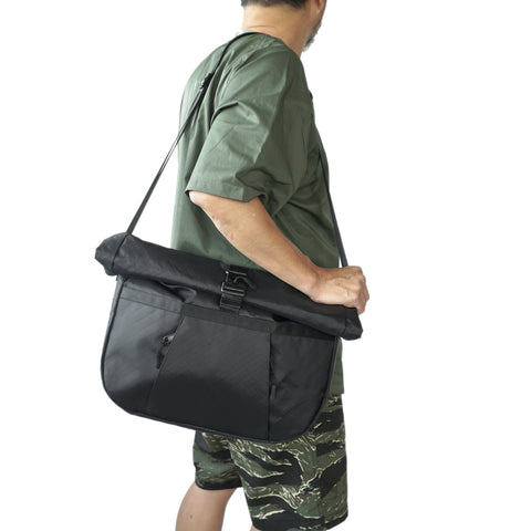 OriGinaLe XTAC Roll-Top Hobo Bag Black