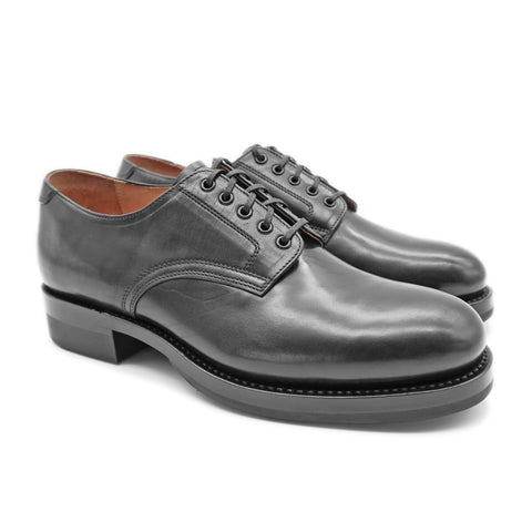 Side view of OGL BRAVE plain-toe Derby shoe showing black horsehide leather, welt stitching and Dr. Sole outsole side profile