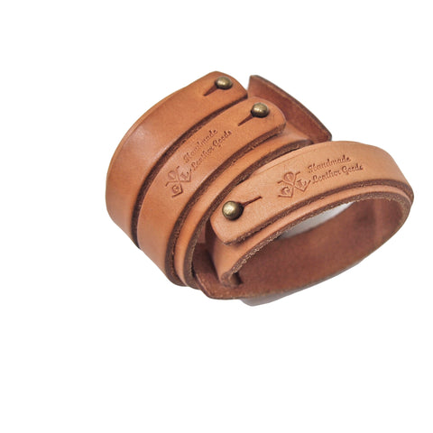 OGL ONLY GOOD LIFE NATURAL LEATHER CUFF